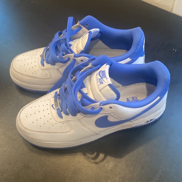 Air forces - Picture 2 of 5